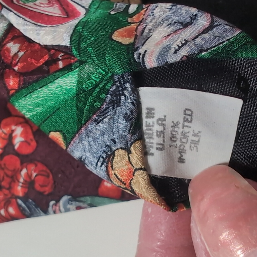 Tabasco Seafood Feast Tie - 100% Silk - Picture 5 of 6